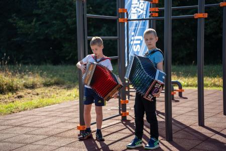 Nastop harmonikašev Gala Rakovnika in Nejca Kuzmana